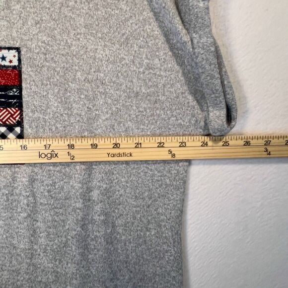 Clover + Pine Women's Shirt American Flag Size XL Short Sleeve Gray Patriotic - Picture 11 of 14